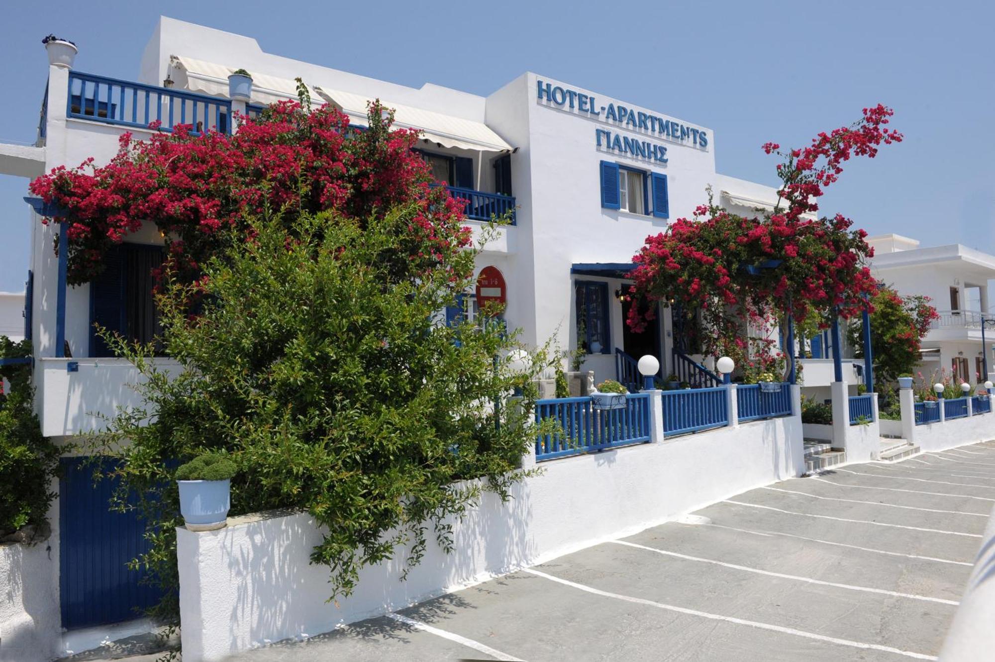 Hotel Apartments Giannis Αδάμας Εξωτερικό φωτογραφία